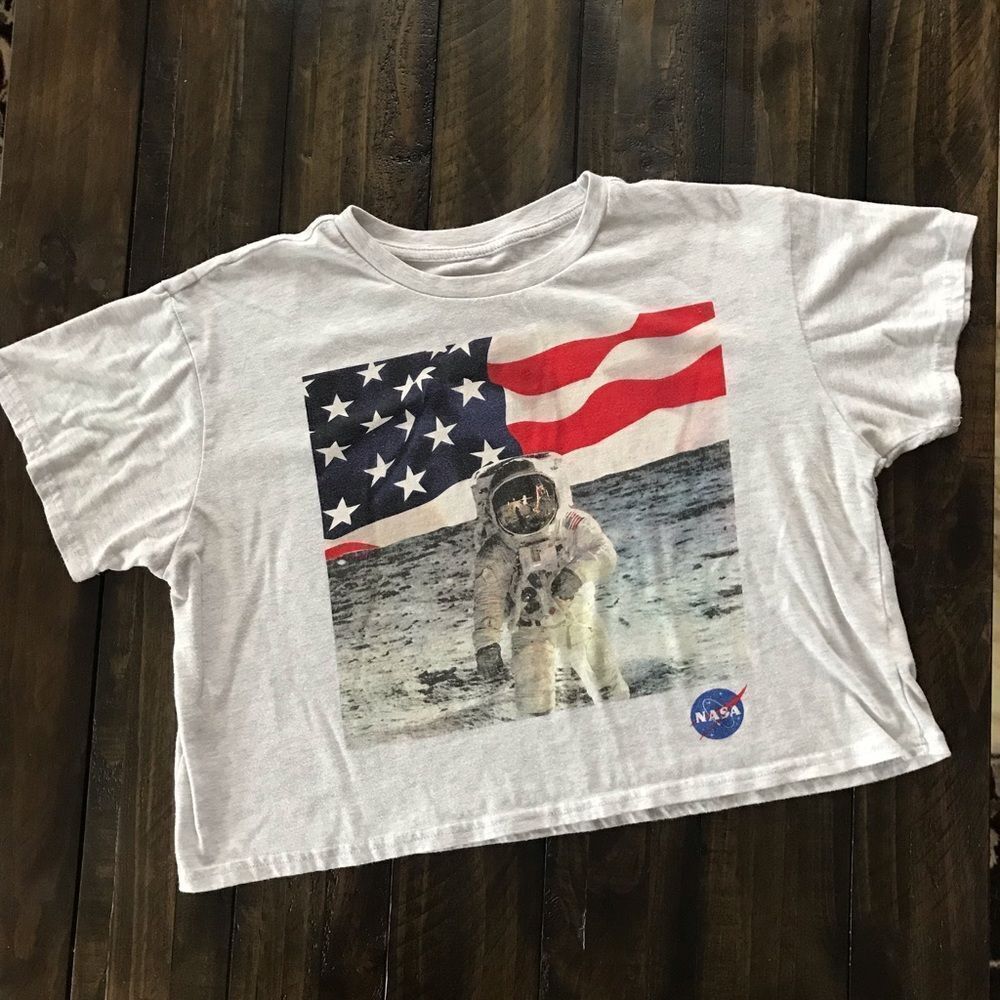 Freeze NASA Moon Walk Crop Tee - Picture 3 of 6